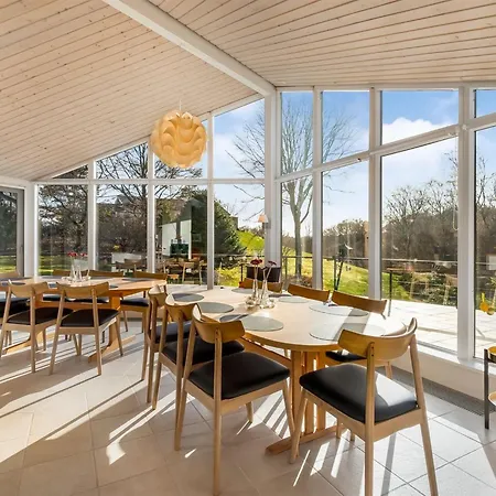Berenice - 500m From The Sea By Interhome Nyaraló *
