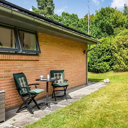 Berenice - 500m From The Sea By Interhome